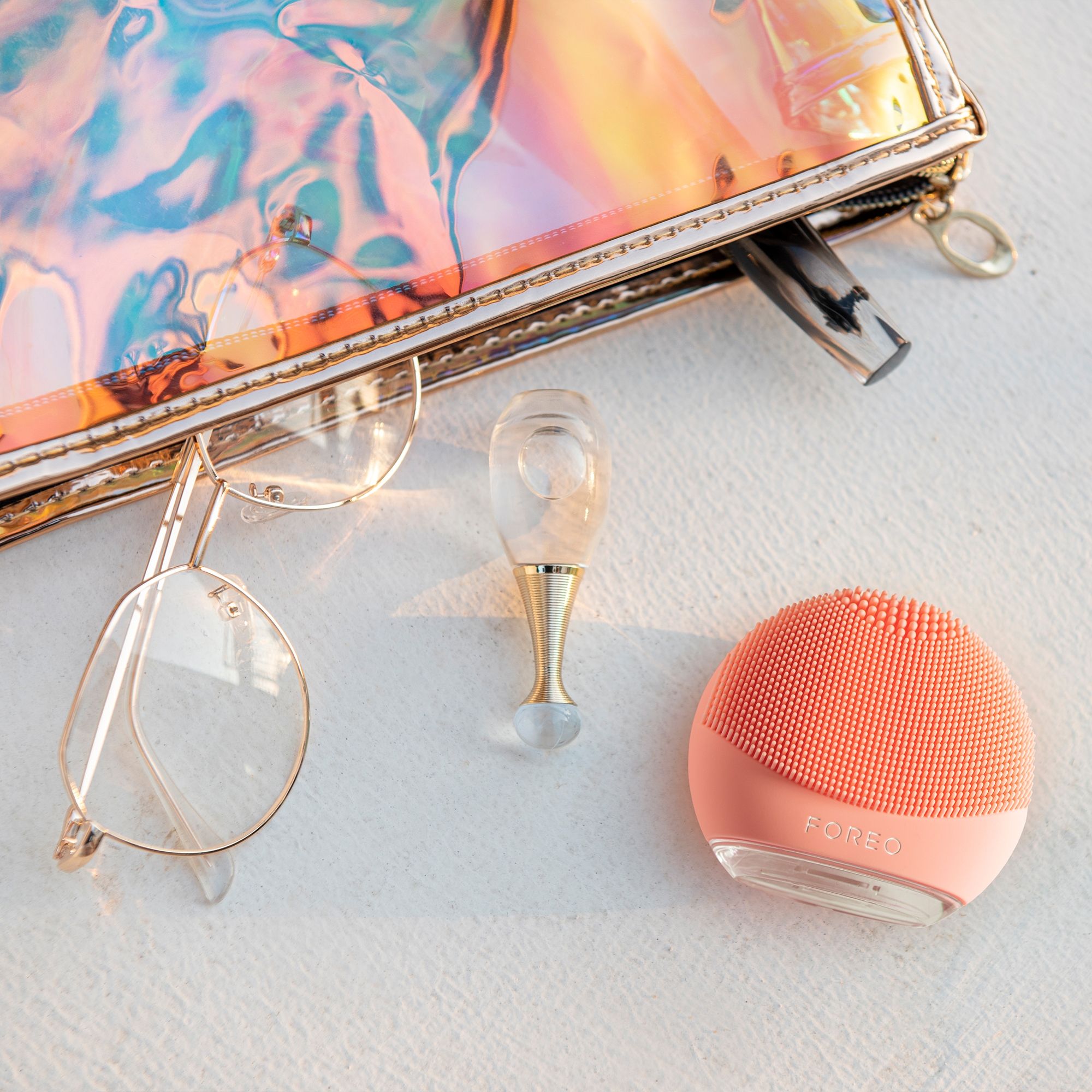 FOREO LUNA™ 4 Go Travel-Friendly Facial Cleansing & Massaging Device - Perfect Peach