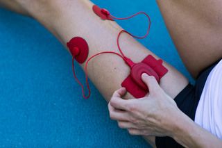 Therabody - PowerDot 2.0 Uno Smart Muscle & Nerve Stimulator - Red