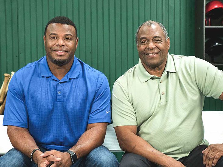 MLB goes blue for prostate cancer awareness