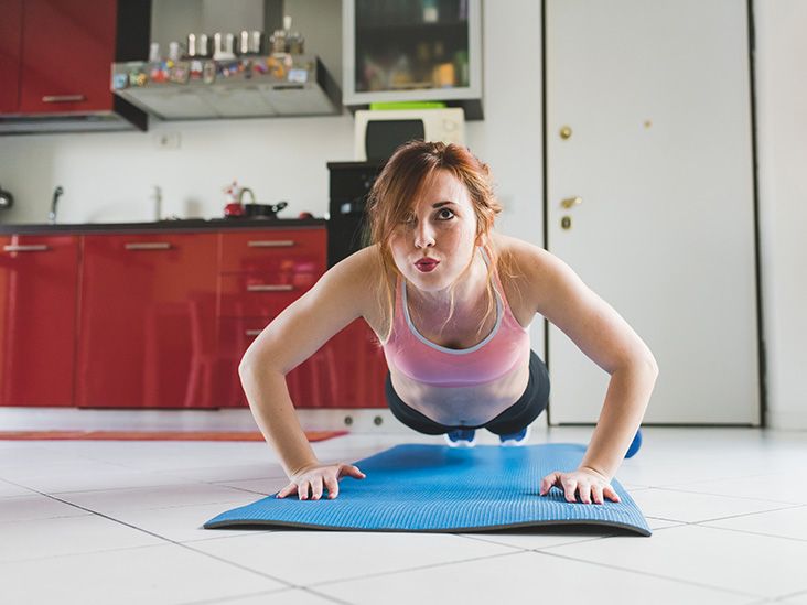 8 Free Online Fitness & Yoga Classes To Do At Home During Coronavirus