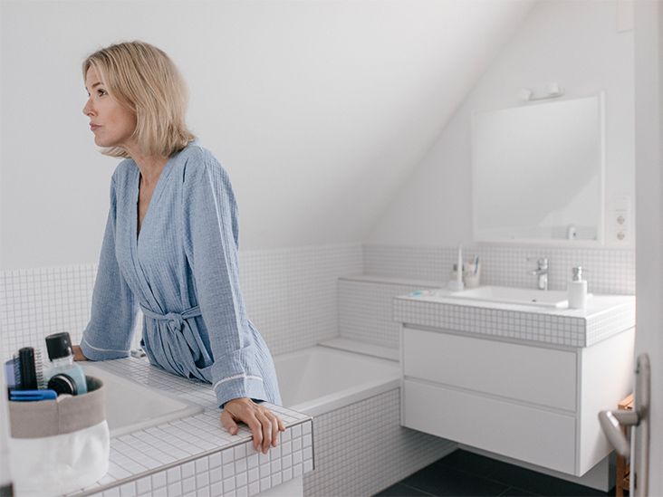 Leaky butt: symptoms and causes of fecal incontinence