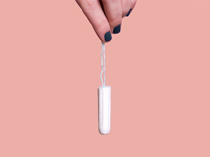 How to Insert a Tampon Without Applicator (with Pictures)