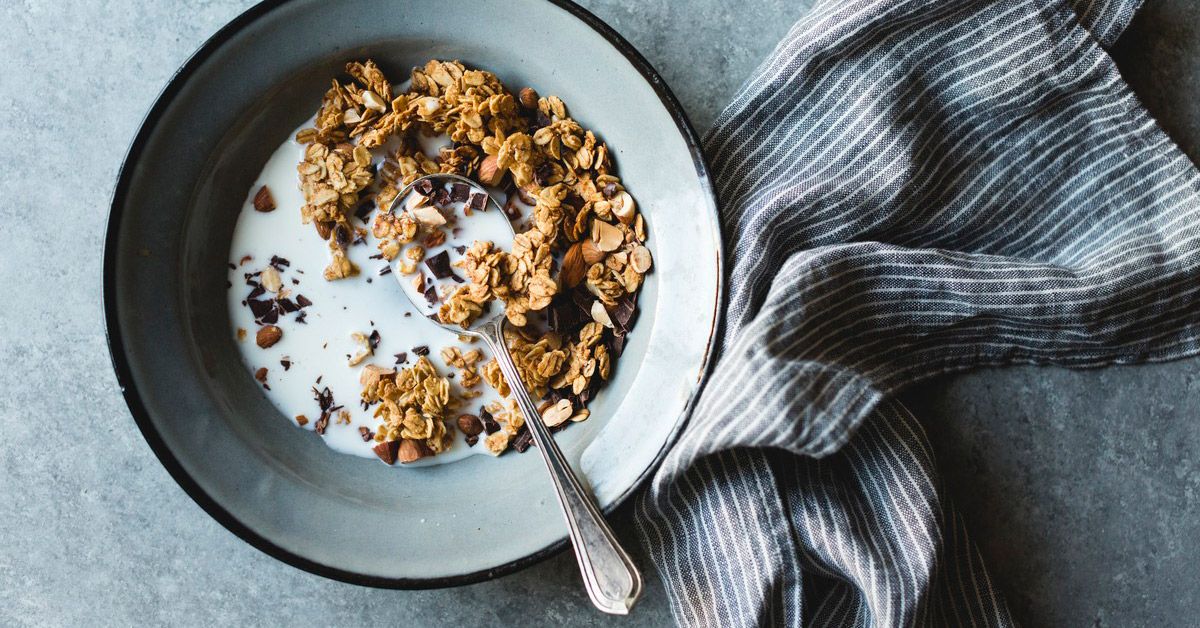 Is Granola Healthy? Benefits and Downsides