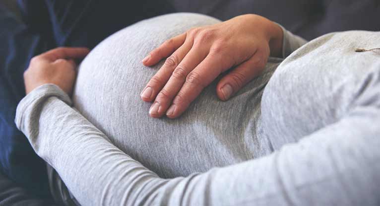 Discharge during pregnancy: when can it be a sign of a problem?