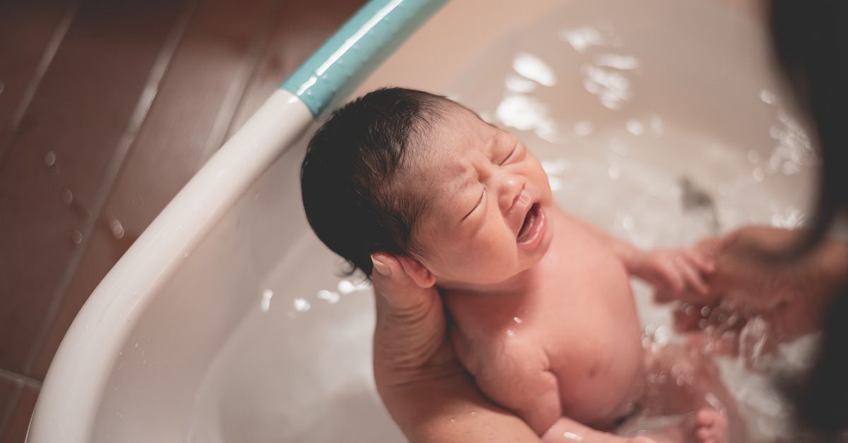 Baby Bath Essentials: Everything You Need for a Newborn's First Bath