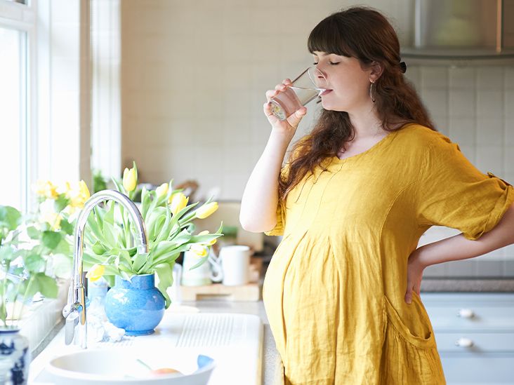 Should You Drink Water First Thing in the Morning?