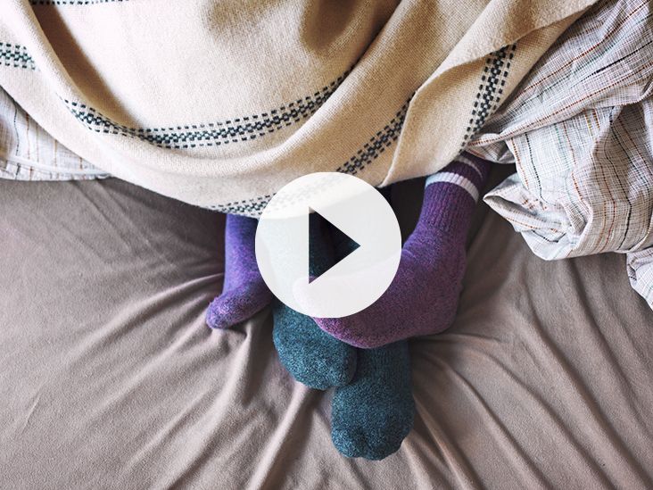 Should I Sleep With Socks On?