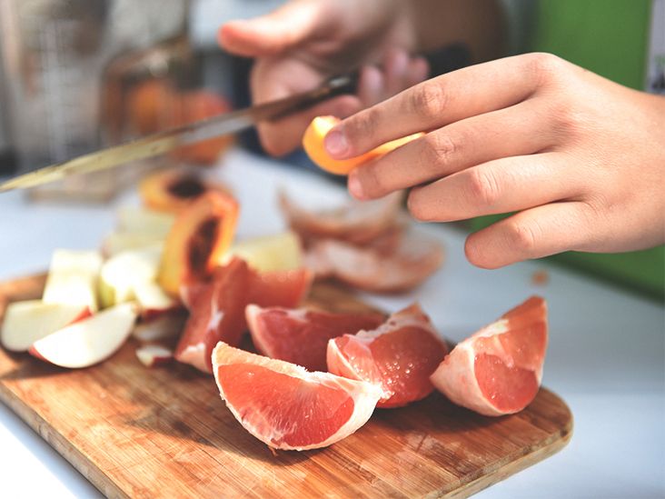 11 Top Benefits Of Grapefruit & How To Enjoy It