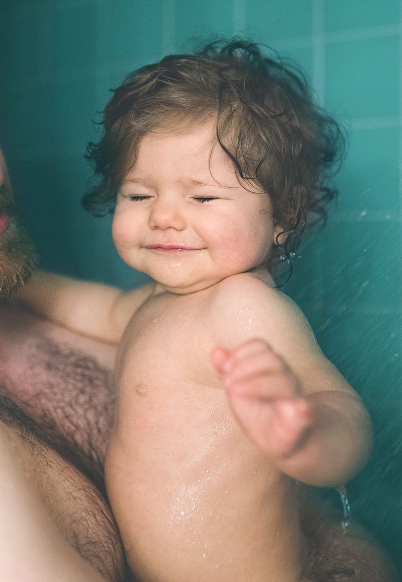 Baby's First Bath: How To Bathe Your Newborn For The First Time