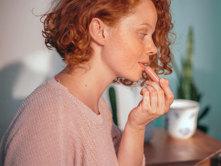 Does Chewing Gum Help Jawline? Let's Check the Facts