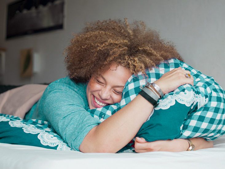 How to Sleep with Curly Hair: 5 Tips and Tricks