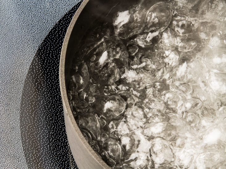 Why It Pays To Boil Water With A Lid On