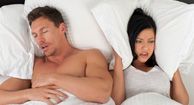 Schnarchen verstehen: Die Symptome erkennen und die Risiken für eine ...