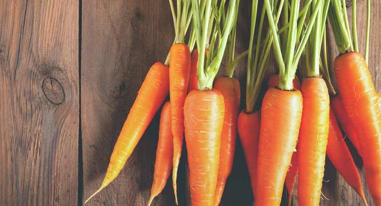 Carrot Allergy: Symptoms, Foods to Avoid, and More