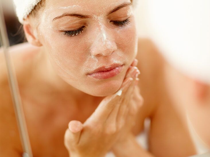 What can treat large facial pores?