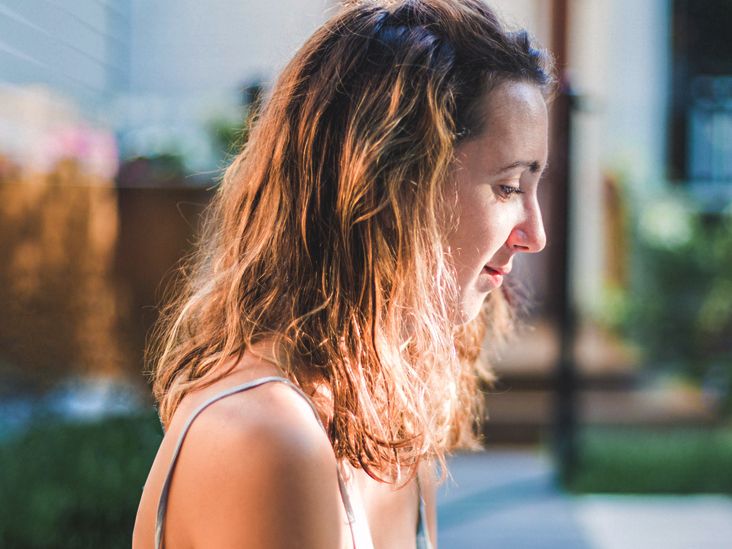 Can’t Feel IUD String Causes, Symptoms to Watch for, and More