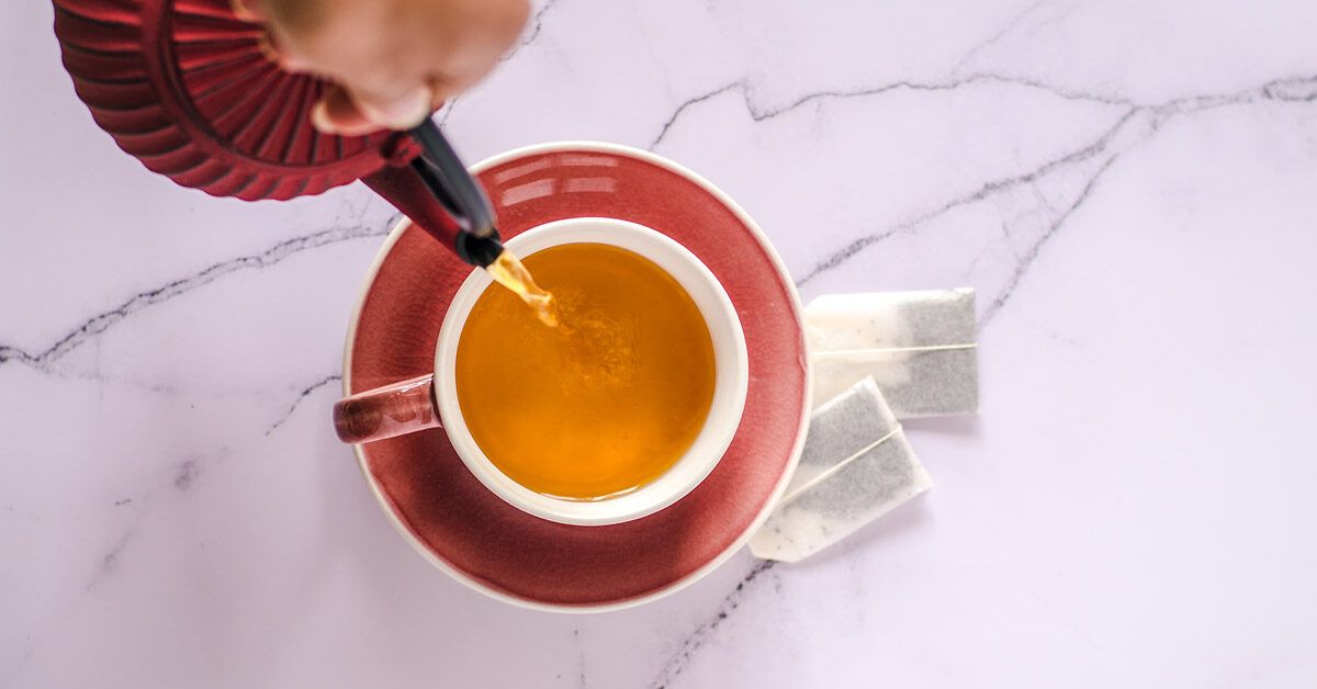 6 DIY Green Tea Toner Recipes for Aging, Acne + More | Hello Glow