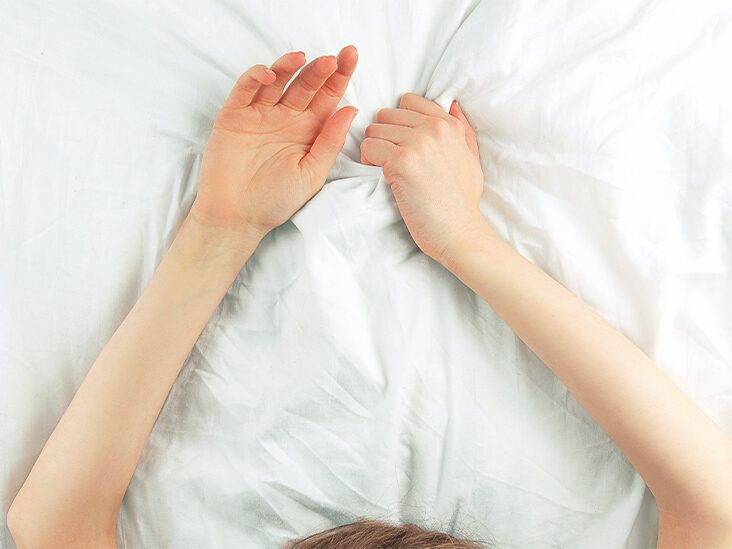 Squeeze Technique and 7 Other Ways to Treat PE or Last Longer in Bed