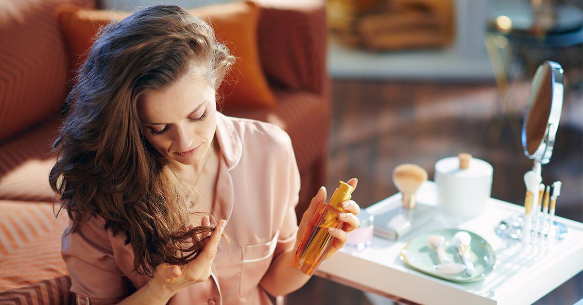 Dry Oil for Hair: Benefits, Side Effects, and How to Use It - Healthline