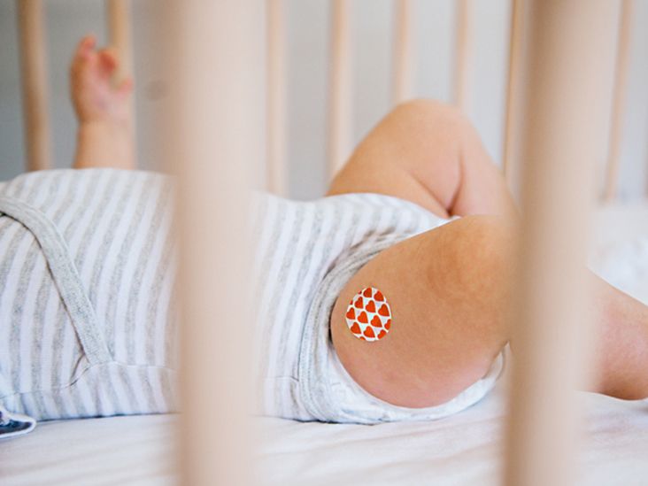 Baby wakes up deals screaming after vaccines