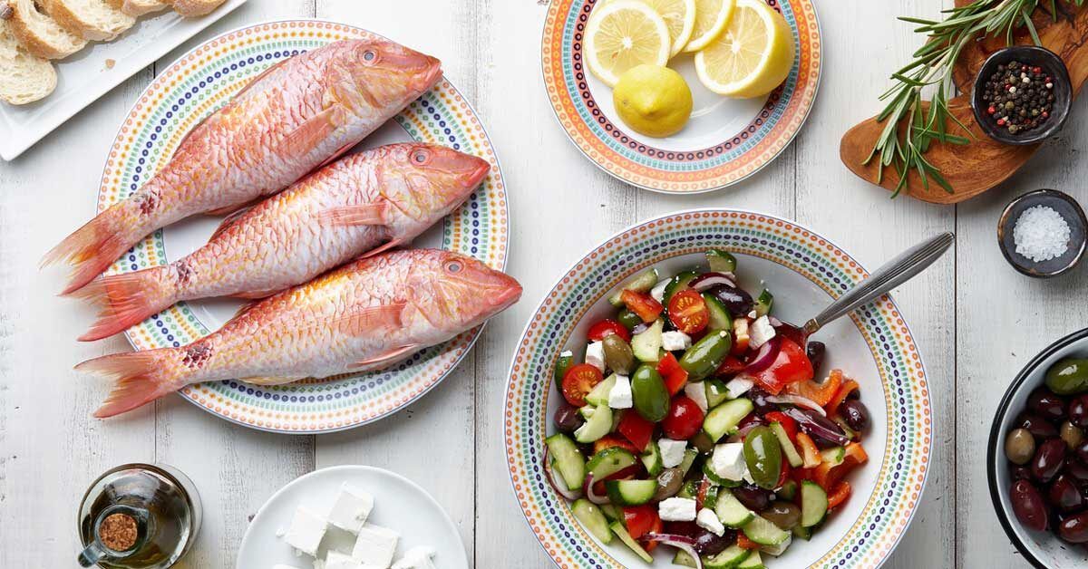Explore Beautiful Greece while Eating on the Mediterranean Diet 