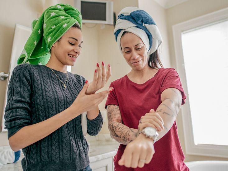 Can psoriasis spread: causes, triggers, and more