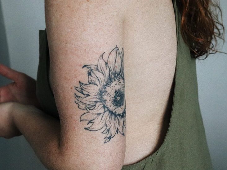 Sunflower tattoo with my grandma's handwriting. | Tattoos for women, Sunflower  tattoo shoulder, Sunflower tattoo