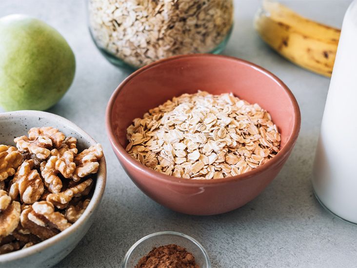 Does Oatmeal Expire? Dried, Cooked, and More