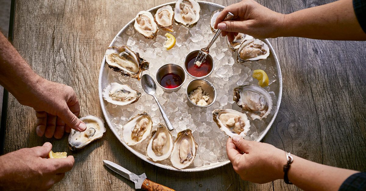 can-you-eat-oysters-while-pregnant-raw-smoked-more