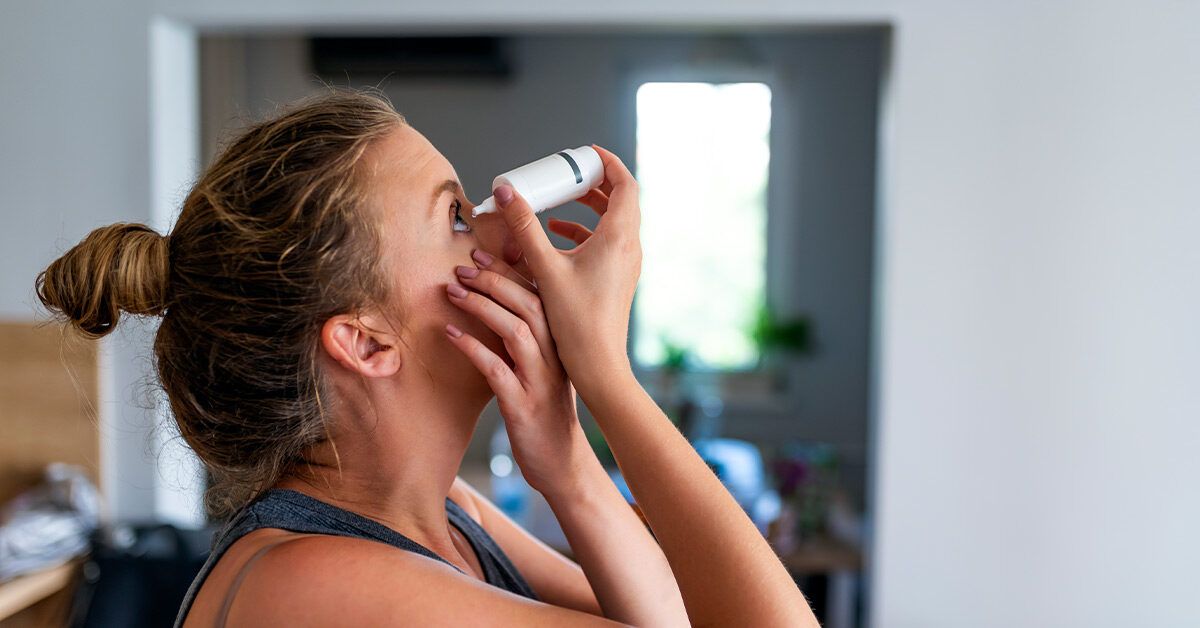 Hydrogen Peroxide in Eye Side Effects, Treatment, and More