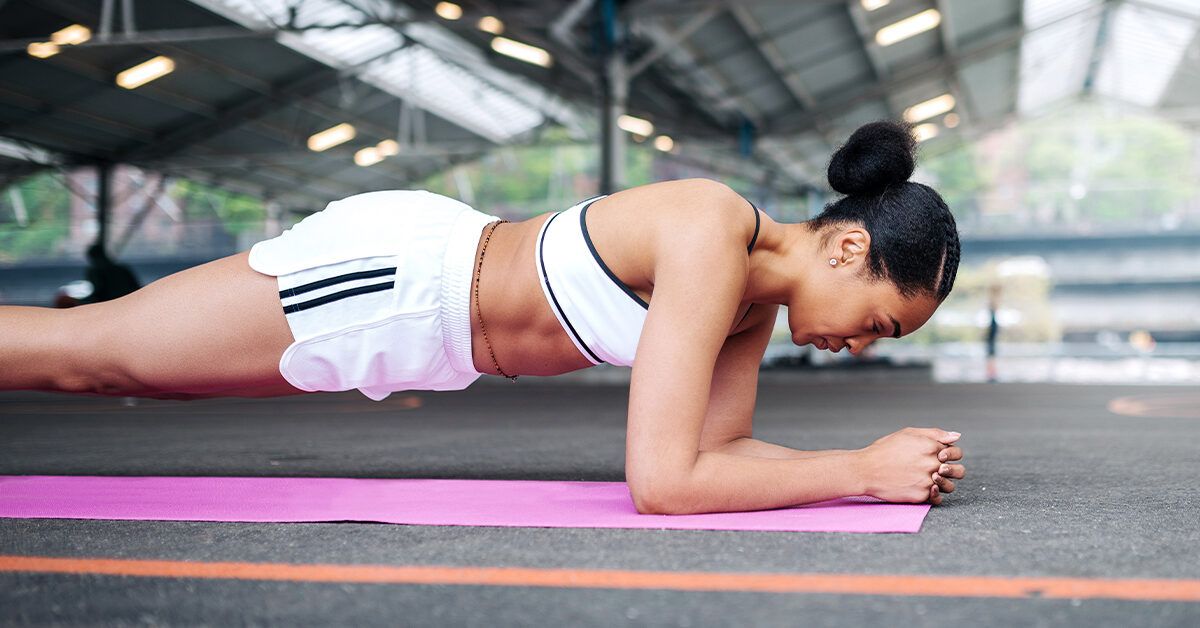 You can do this 10-minute core workout while barely moving — here's how