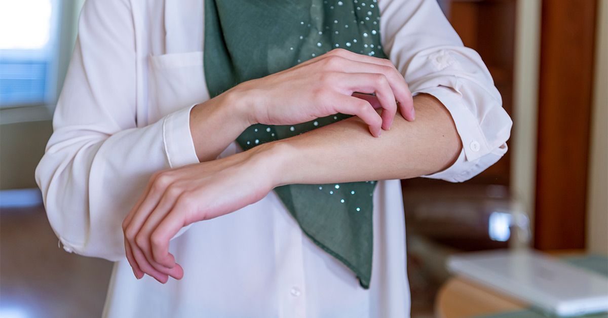 Shingles vs. Poison Ivy How to Tell the Difference