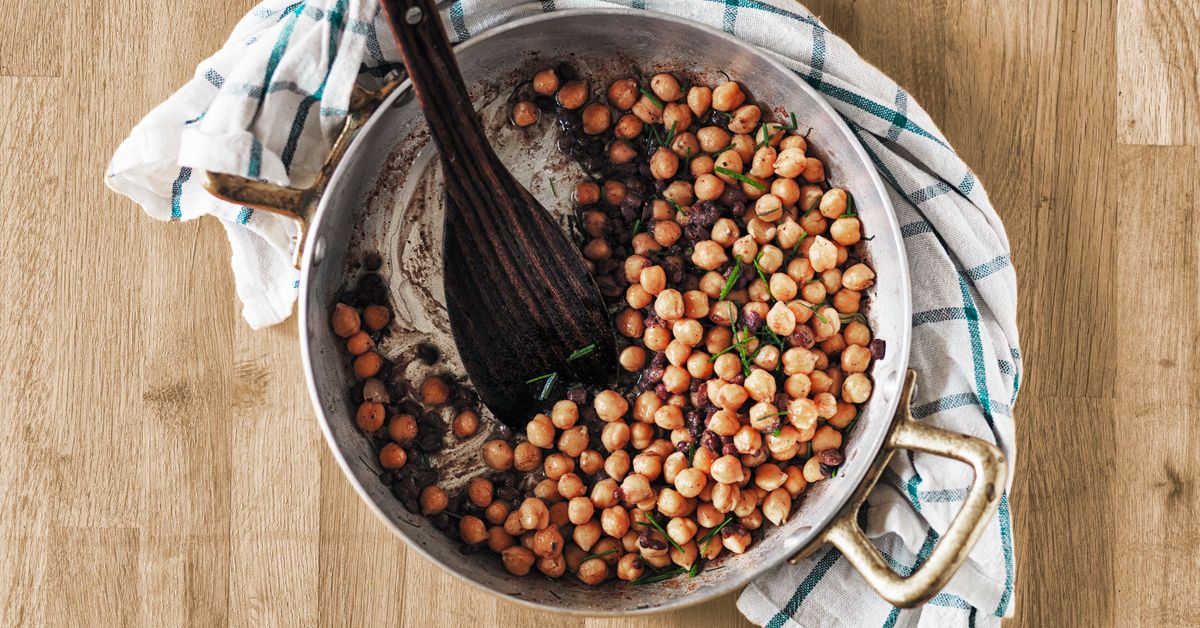 Is Hummus Bad for Gout? All About PurineRich Foods