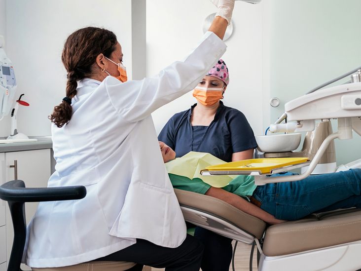 Narrow Palate Symptoms, Side Effects, Risks, and Treatment