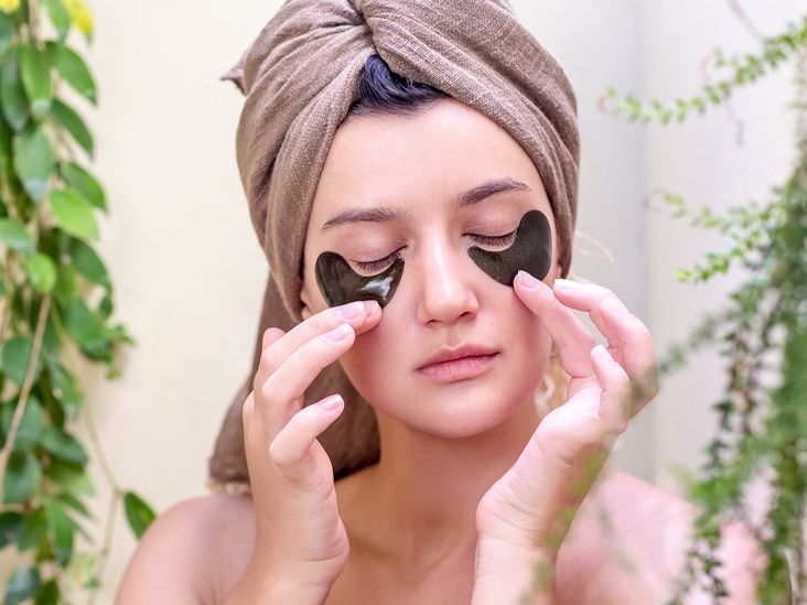 4 Foods You Should Try This Week For Under-Eye Circles, According To A  Dermatologist - SHEfinds