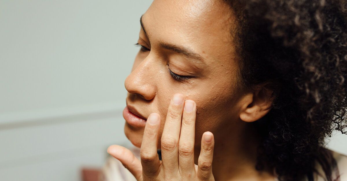 Retinoids vs. Retinol: How They Differ and When to Use Them