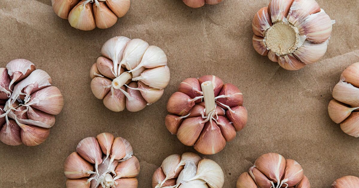 How Garlic Fights Colds and the Flu