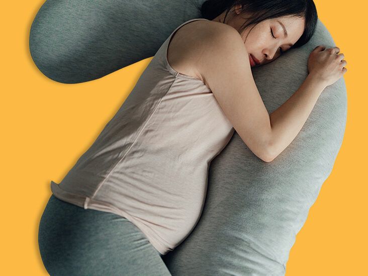 https://media.post.rvohealth.io/wp-content/uploads/2021/11/1657112-market-chronic-8-Best-Pillows-for-People-with-Sciatica-732x549-Feature-732x549.jpg
