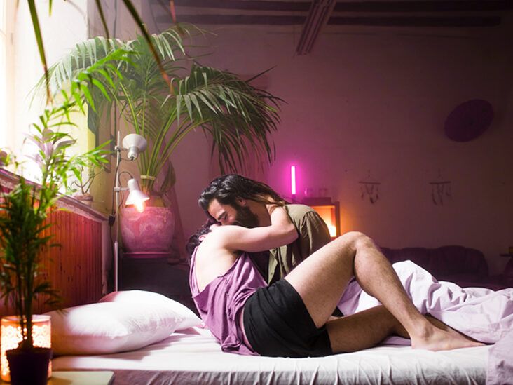 Romantic Before Sleep Sex - Love Hormone: What Is Oxytocin and What Are Its Effects?