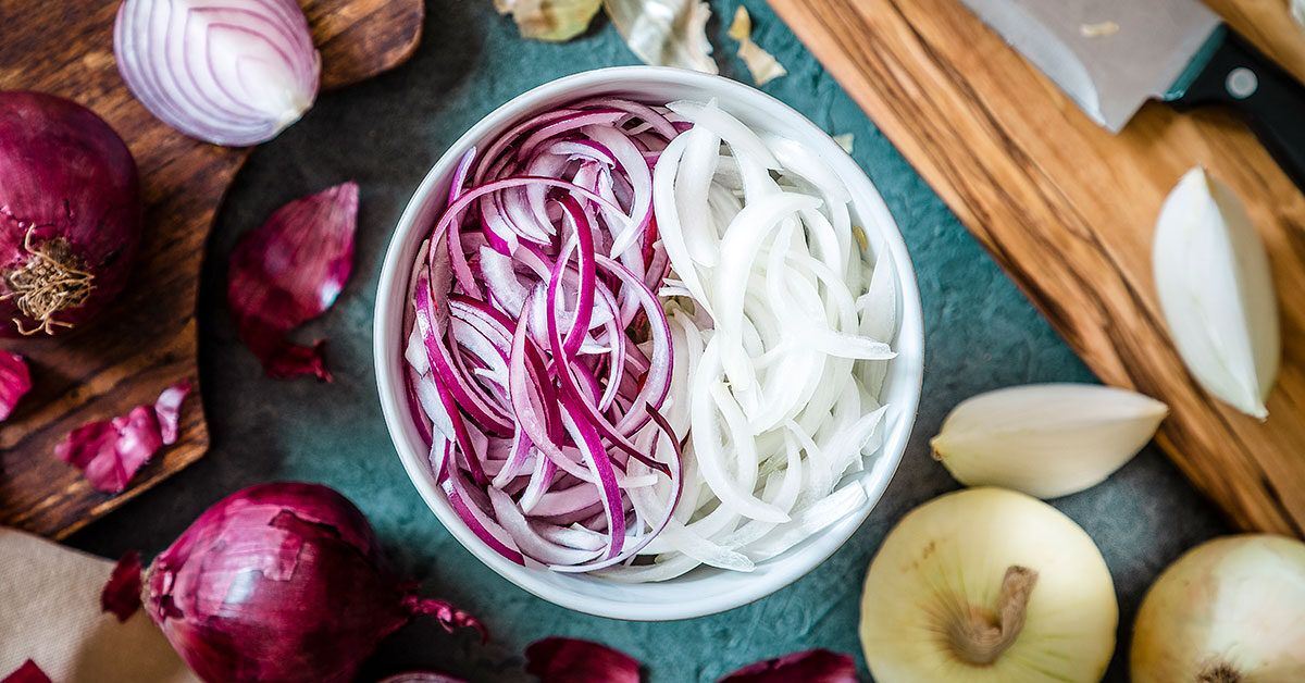 https://media.post.rvohealth.io/wp-content/uploads/2022/03/red-white-chopped-onions-1200-628-facebook-1200x628.jpg