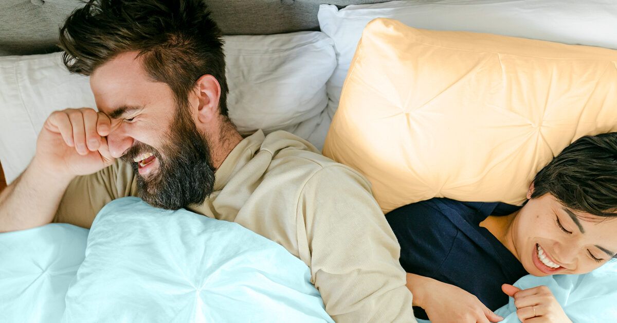 $12 Vacuum Keeps Smelly Farts From Getting Trapped Under Covers - Rare