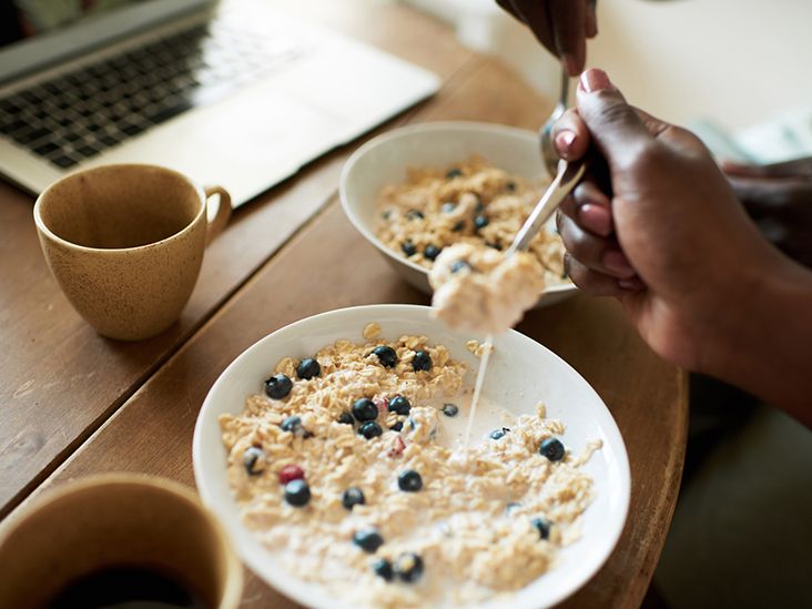 Is Instant Oatmeal Healthy? Benefits, Nutrition Facts, Downsides