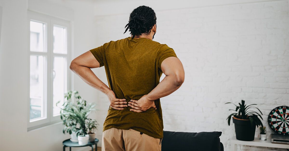 Why Is My Upper Back Stiff and Tight? Potential Causes and How