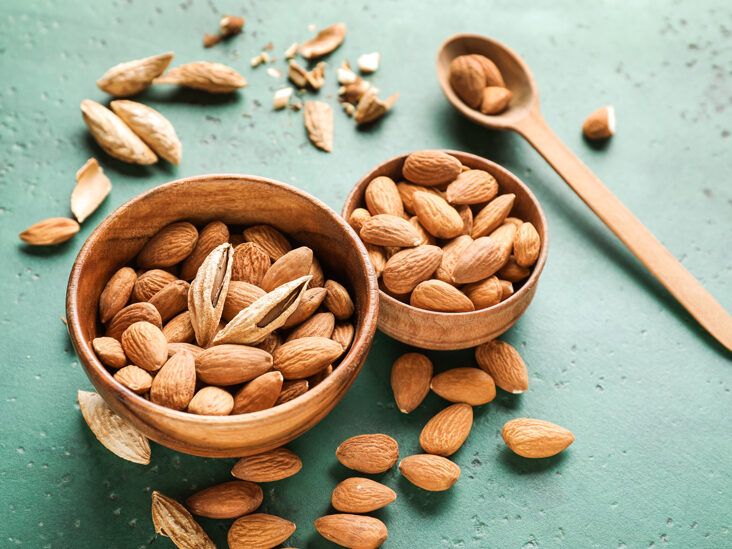 The Positive Health Effects of Eating Almonds