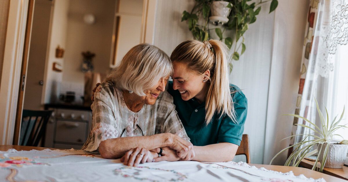 Dementia Patient Not Eating Cause, Tips, Food Ideas