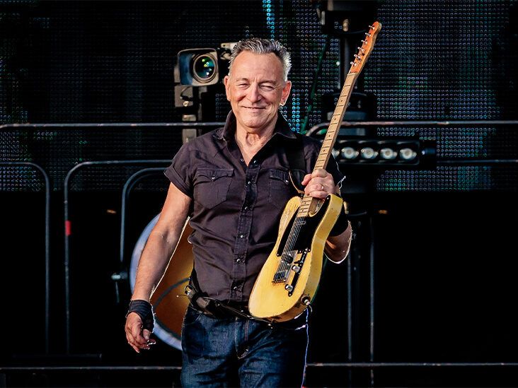 Bruce Springsteen Is Being Treated for Peptic Ulcer Disease: What to Know