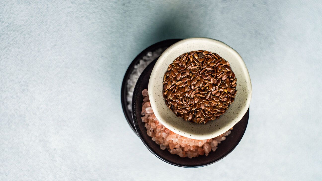 Flaxseed in a bowl.