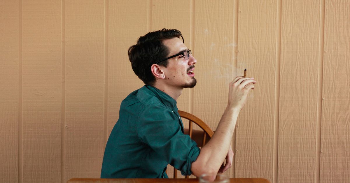 Smoking and Stomach Pain Is There a Connection?