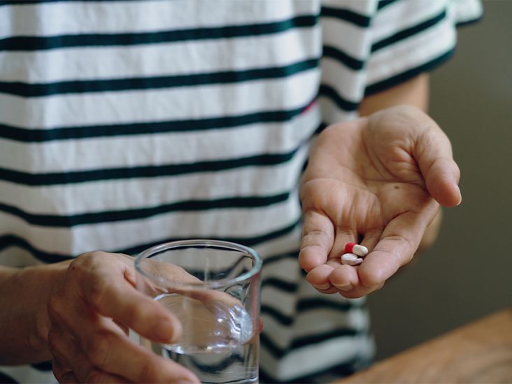 For Women on Hormone Therapy, Stains May Help Lower Blood Clot Risk