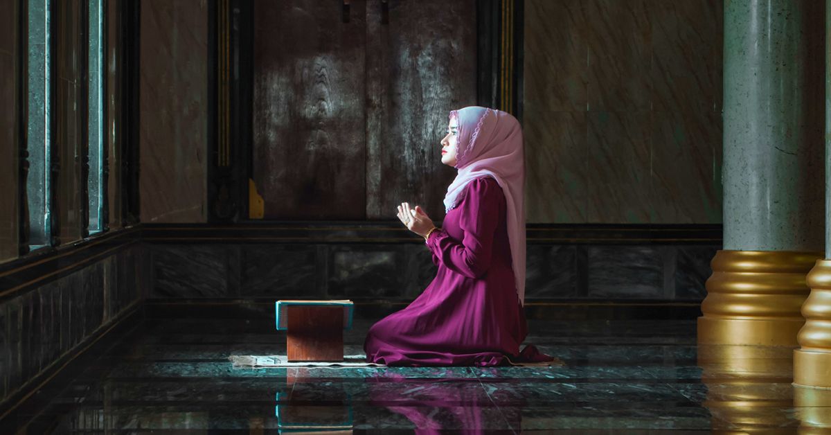 Why We Feel Lonely – Lady in the Purple Hijab